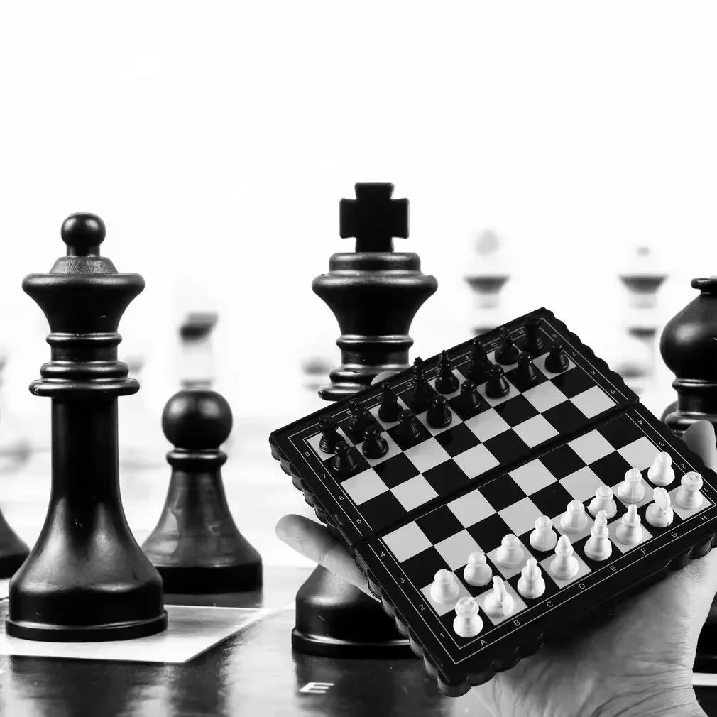 1Pc Mini Magnetic  Chess Set   - Board Game For Kids 评论和价格