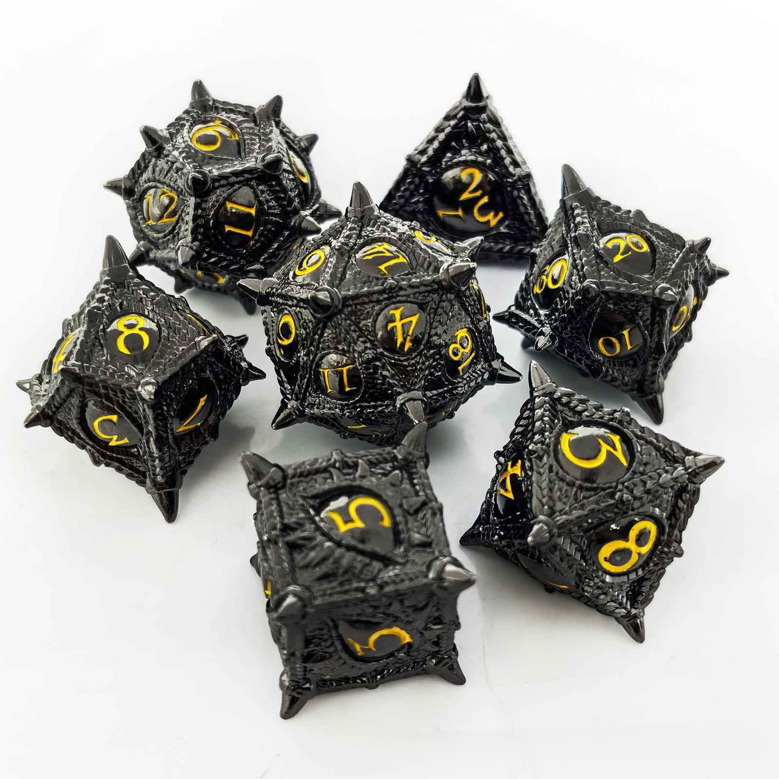 Dungeon and Dragon Metal Dice  - Dice Tower Wooden 评论和价格